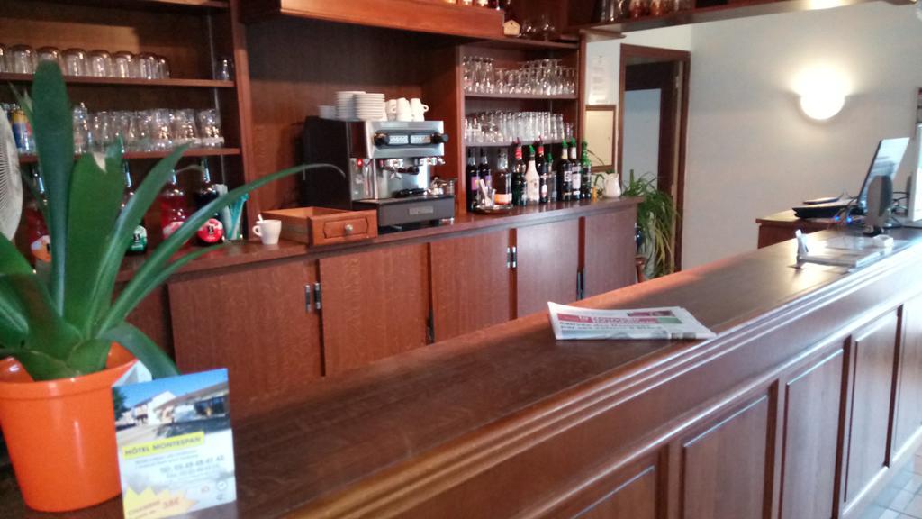 Hotel Montespan 뤼삭 레 샤토 외부 사진