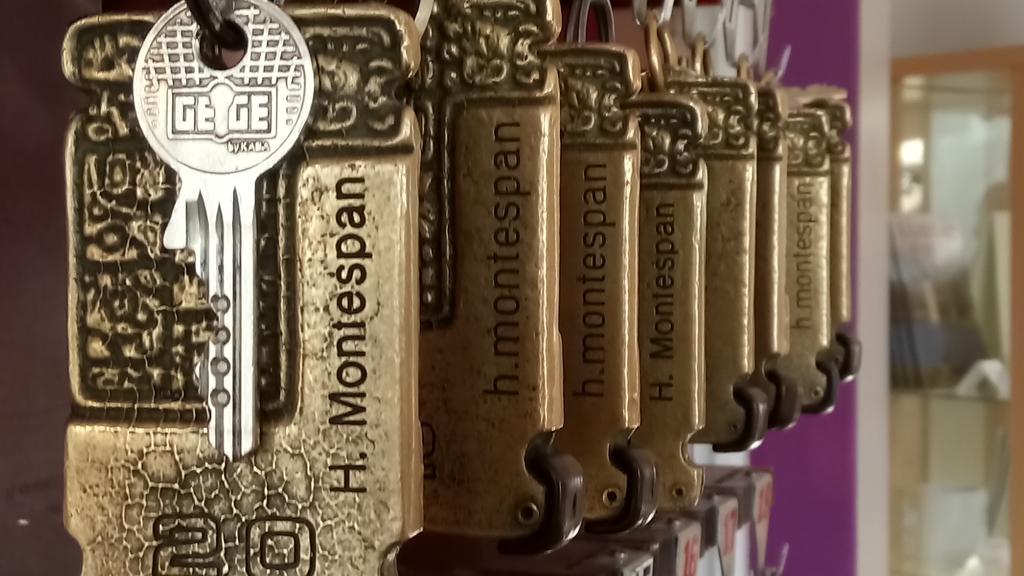 Hotel Montespan 뤼삭 레 샤토 외부 사진