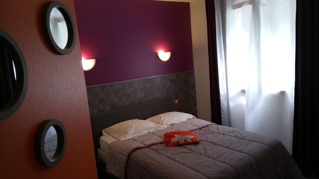 Hotel Montespan 뤼삭 레 샤토 외부 사진