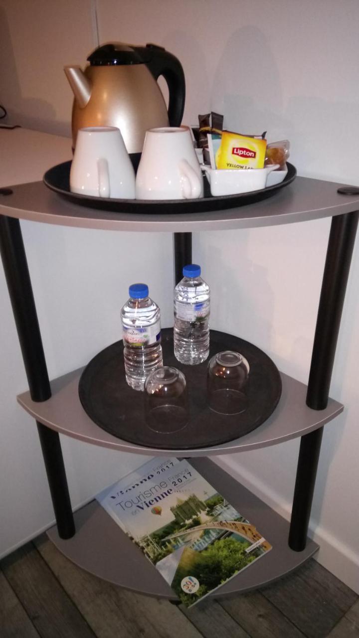 Hotel Montespan 뤼삭 레 샤토 외부 사진